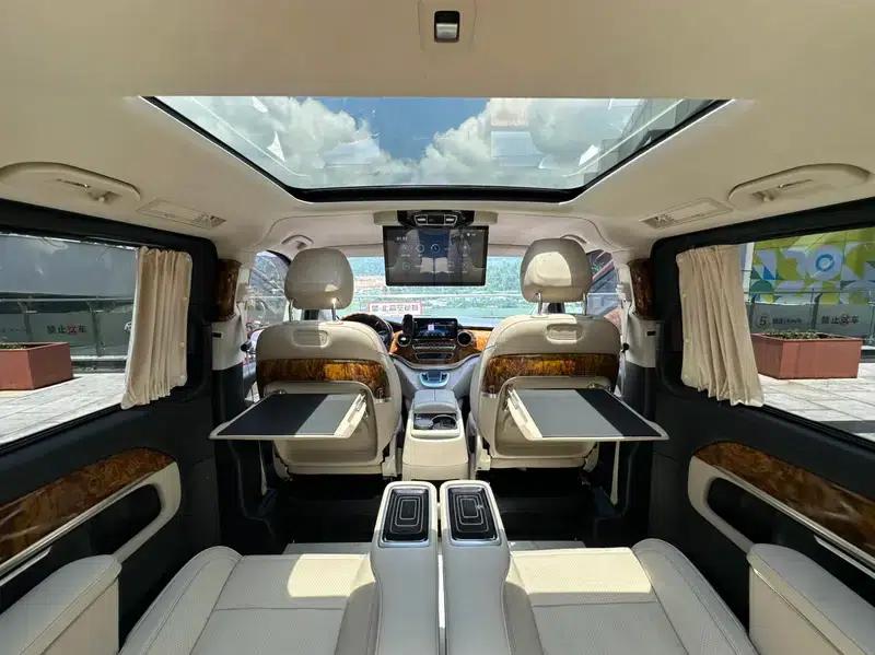 Mercedes-Benz V-Class 2021 V 260 L Long Wheelbase Luxury Edition — миниатюра 18