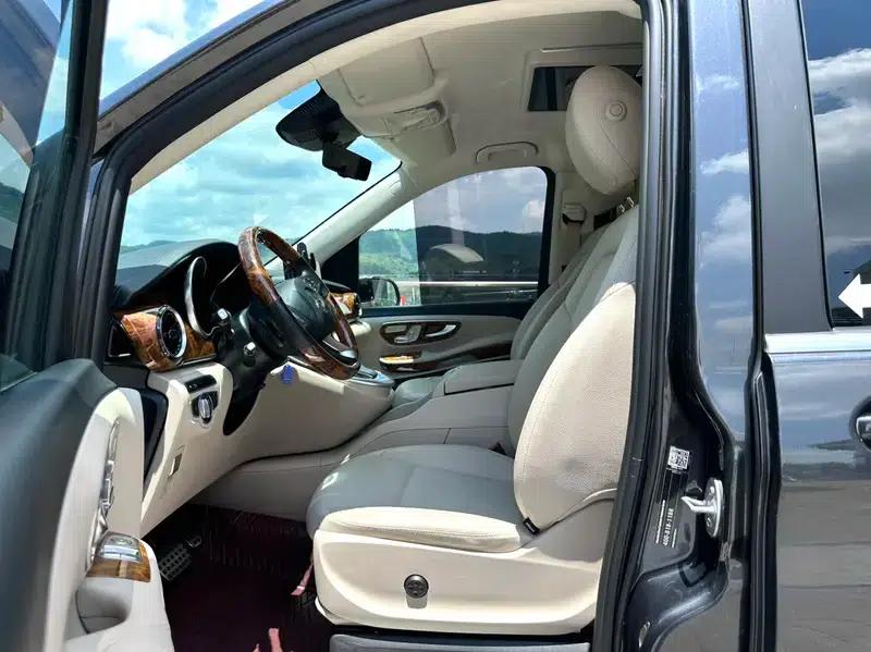 Mercedes-Benz V-Class 2021 V 260 L Long Wheelbase Luxury Edition — миниатюра 19