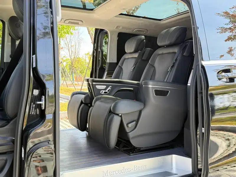 Mercedes-Benz V-Class 2020 V 260 L Long Wheelbase Luxury Edition — миниатюра 23