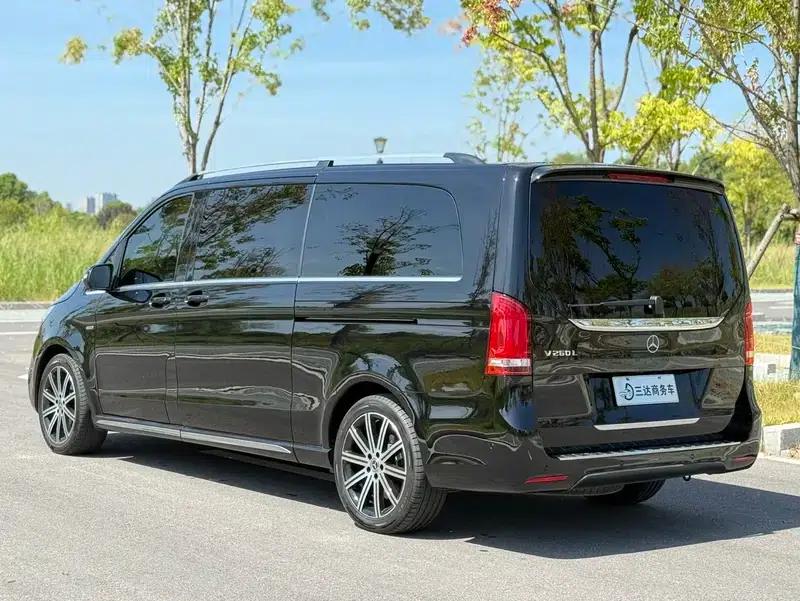 Mercedes-Benz V-Class 2020 V 260 L Long Wheelbase Luxury Edition — миниатюра 4