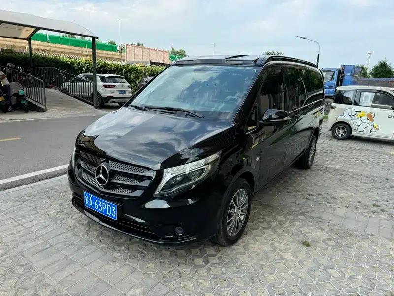 Mercedes-Benz V-Class (Overseas) 2019 2.0T Automatic Front-Wheel Drive 7-Seater Parallel Import — миниатюра 1