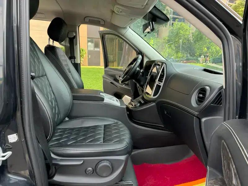 Mercedes-Benz V-Class (Overseas) 2019 2.0T Automatic Front-Wheel Drive 7-Seater Parallel Import — миниатюра 10