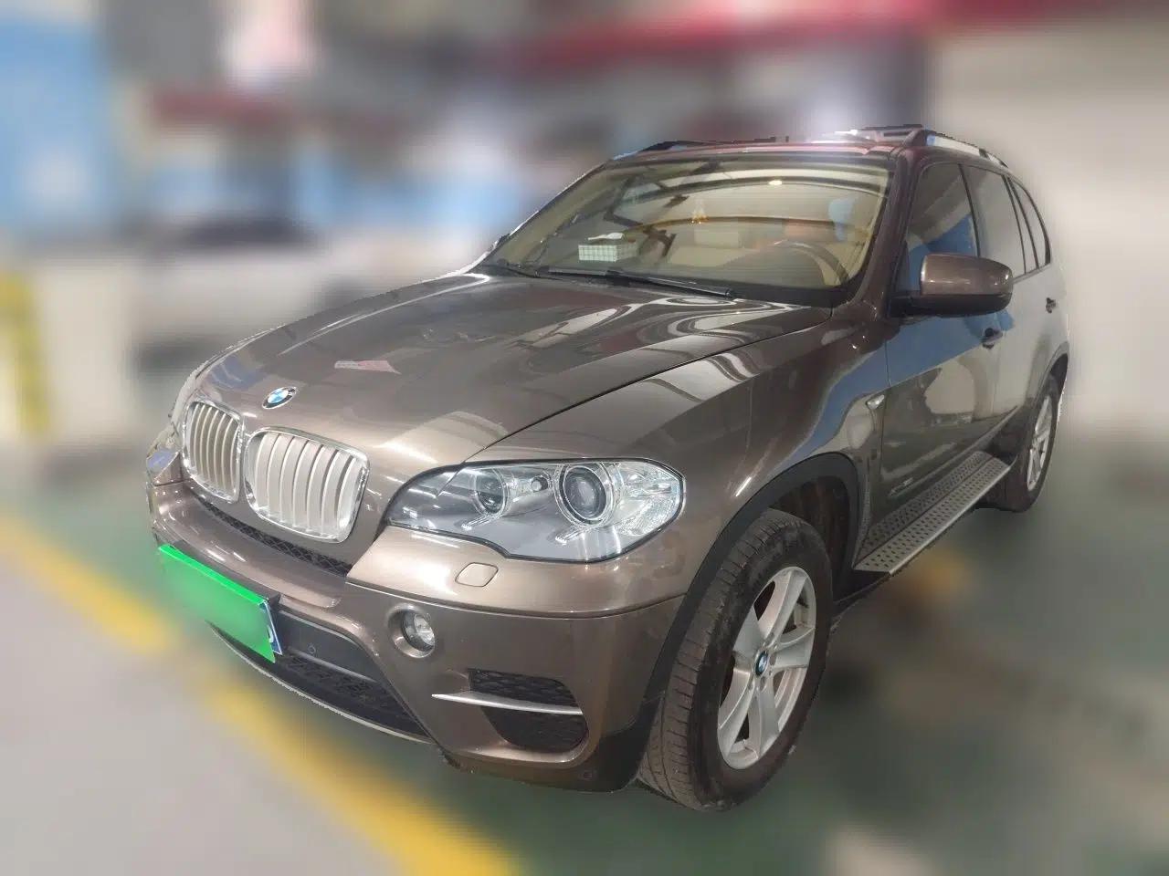 BMW X5 2013 xDrive35i Leading Model — миниатюра 1