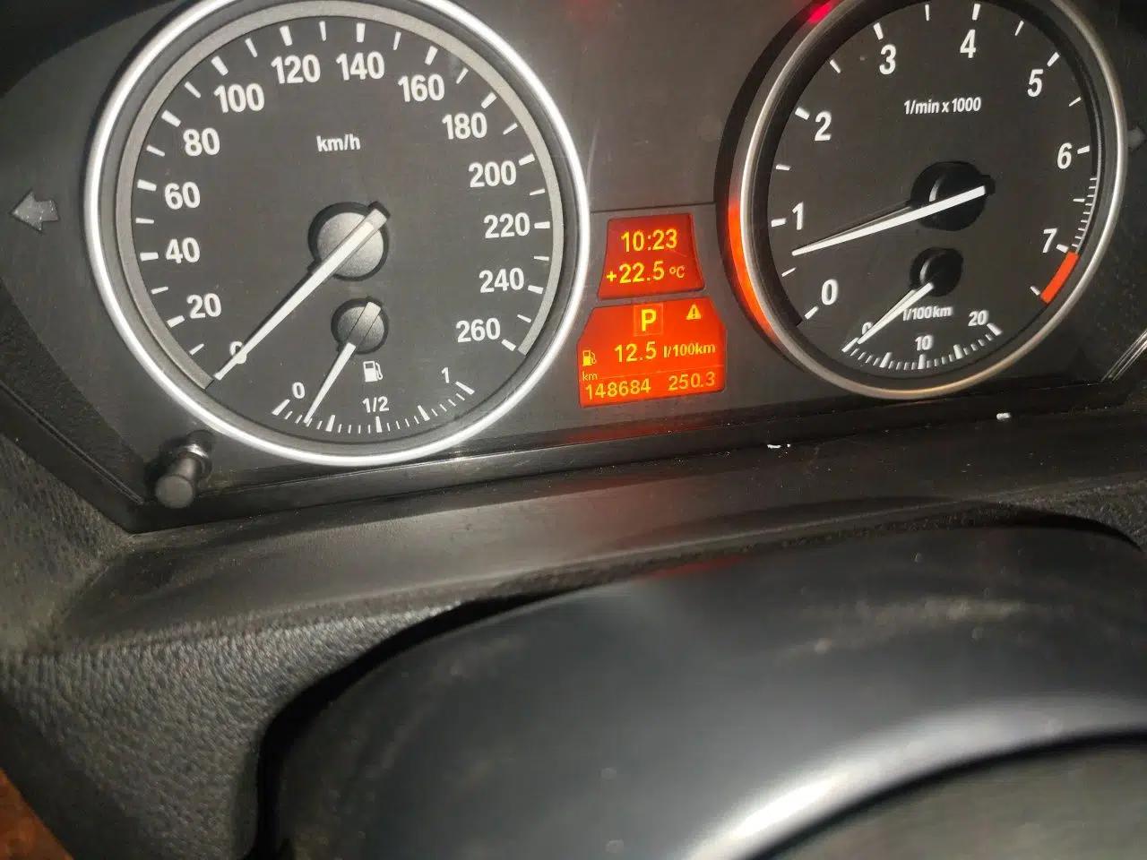 BMW X5 2013 xDrive35i Leading Model — миниатюра 12