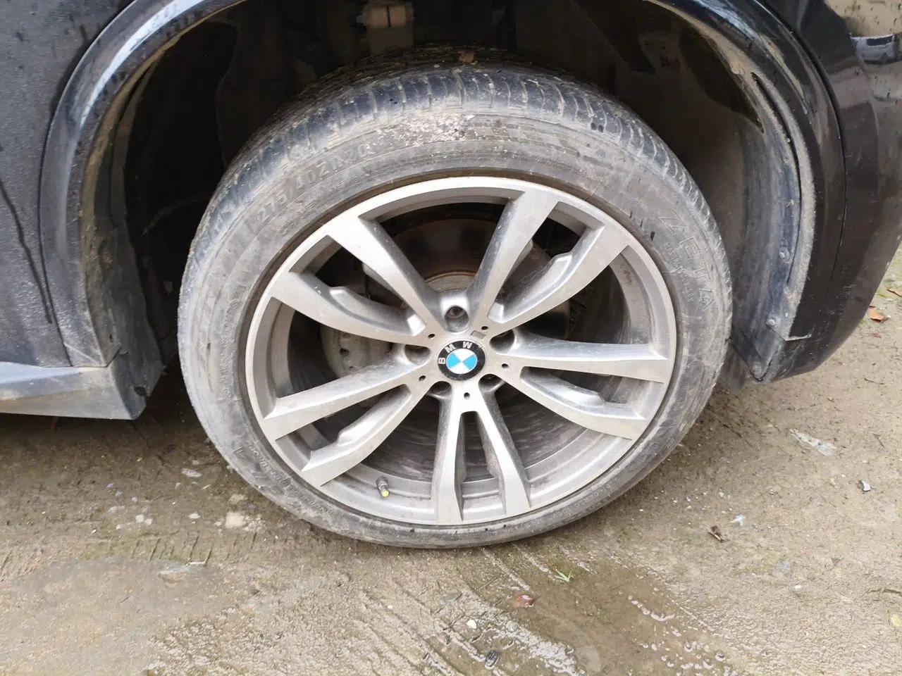 BMW X5 2015 xDrive28i — миниатюра 8