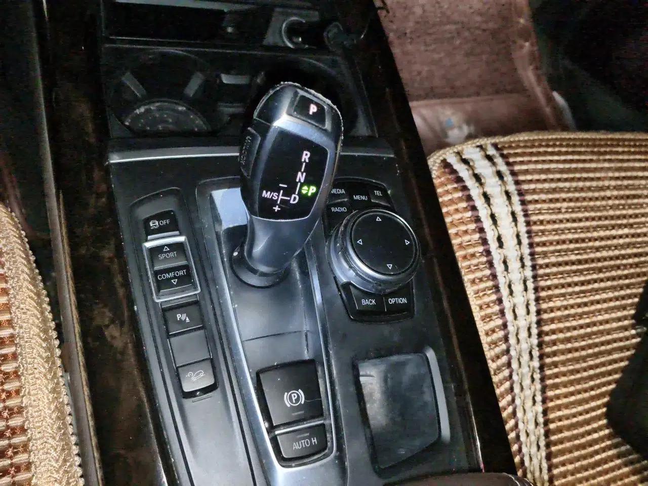 BMW X5 2015 xDrive28i — миниатюра 14