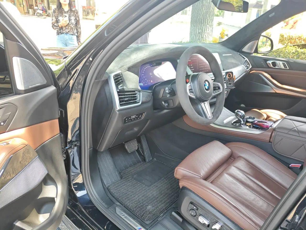 BMW X5 2020 xDrive40i Luxury Model with M Sport Package — миниатюра 16