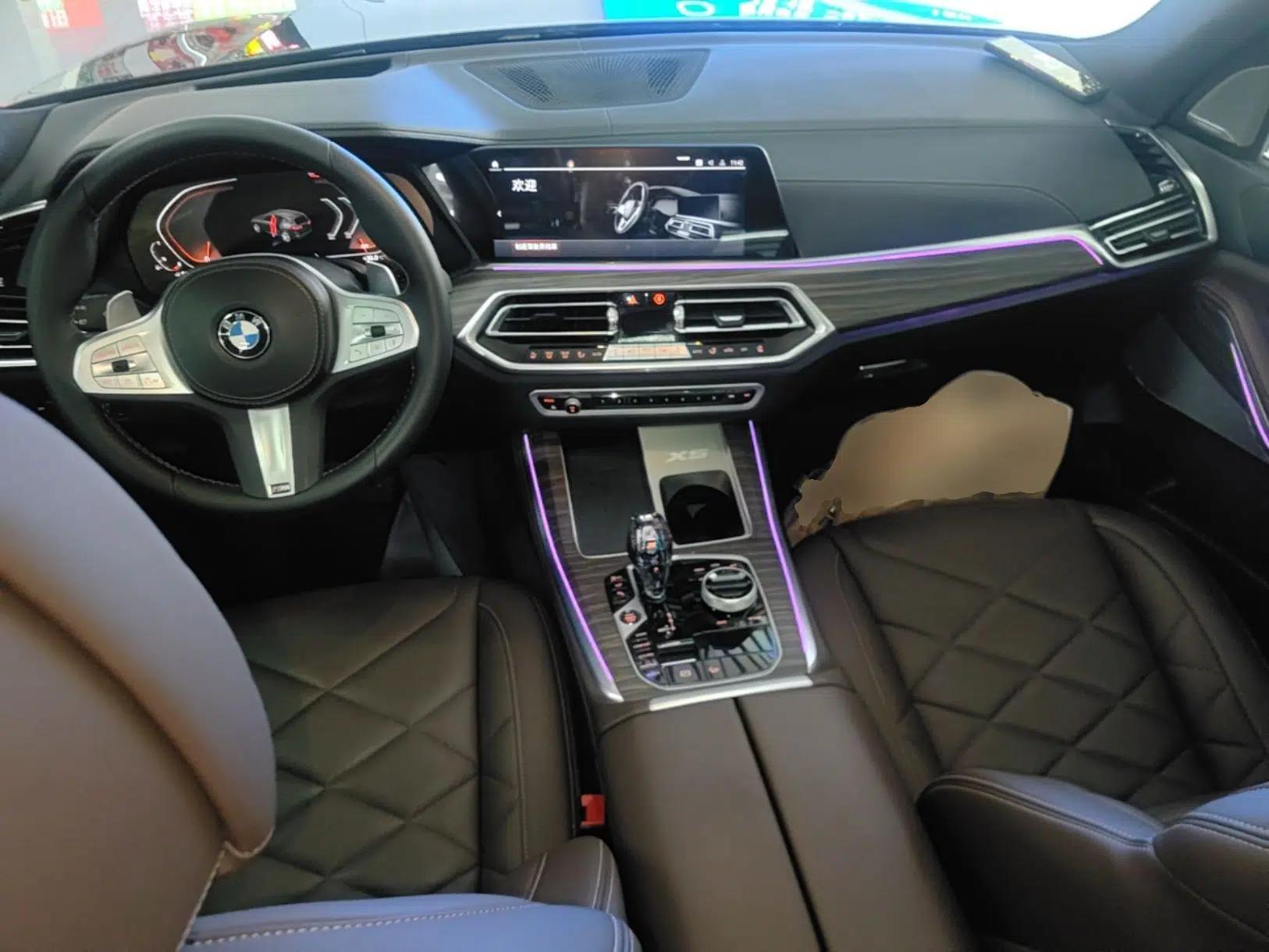 BMW X5 2022 Restyled xDrive 40Li M Sport Package — миниатюра 12