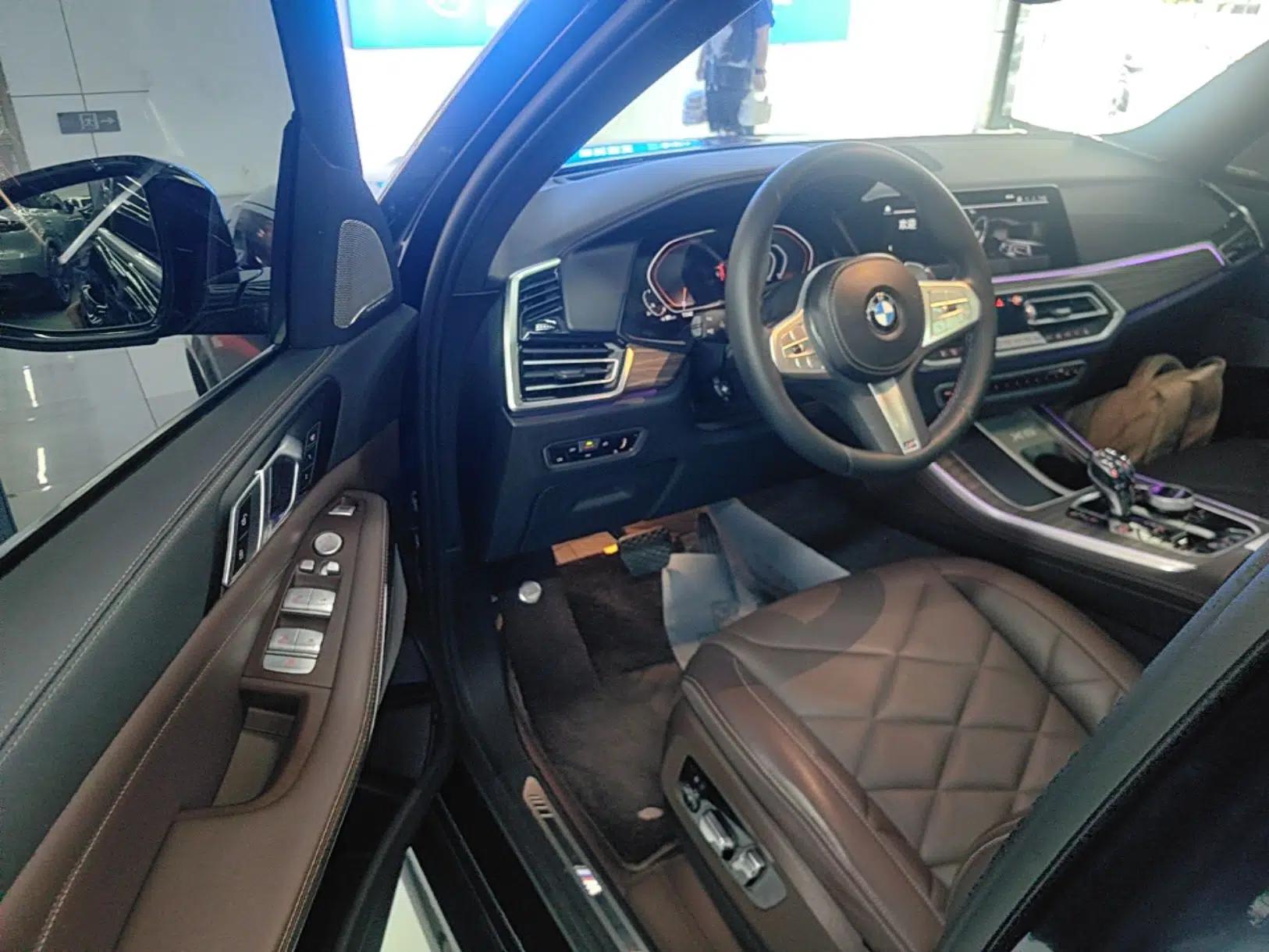 BMW X5 2022 Restyled xDrive 40Li M Sport Package — миниатюра 18