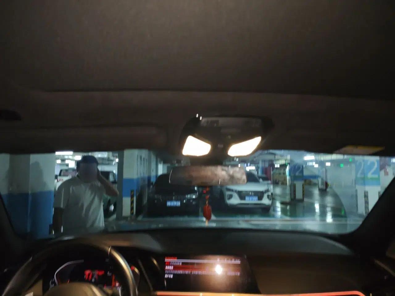 BMW X5 2022 xDrive 40Li M Sport Package — миниатюра 18