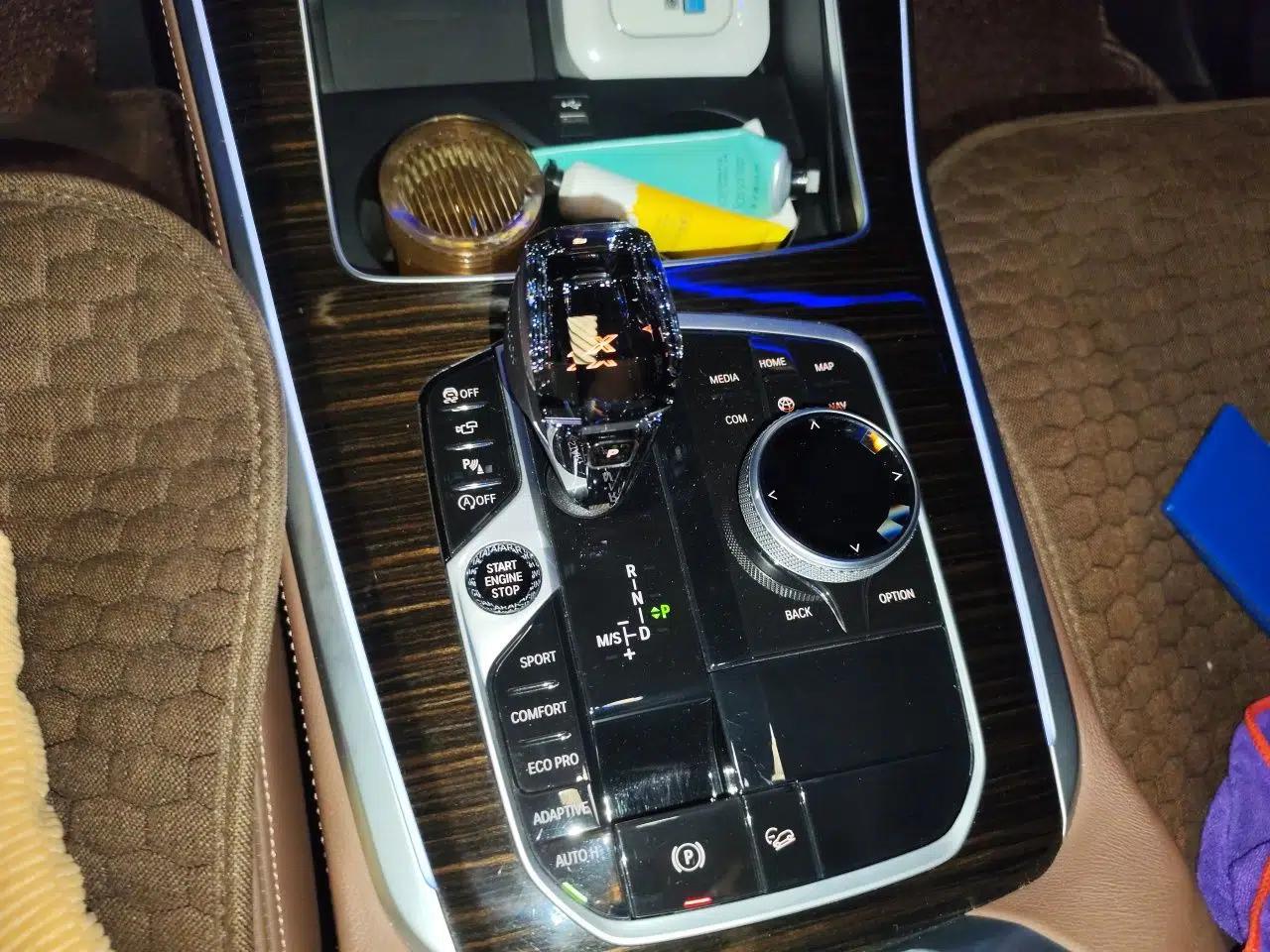 BMW X5 2020 xDrive40i Luxury Model with M Sport Package — миниатюра 14