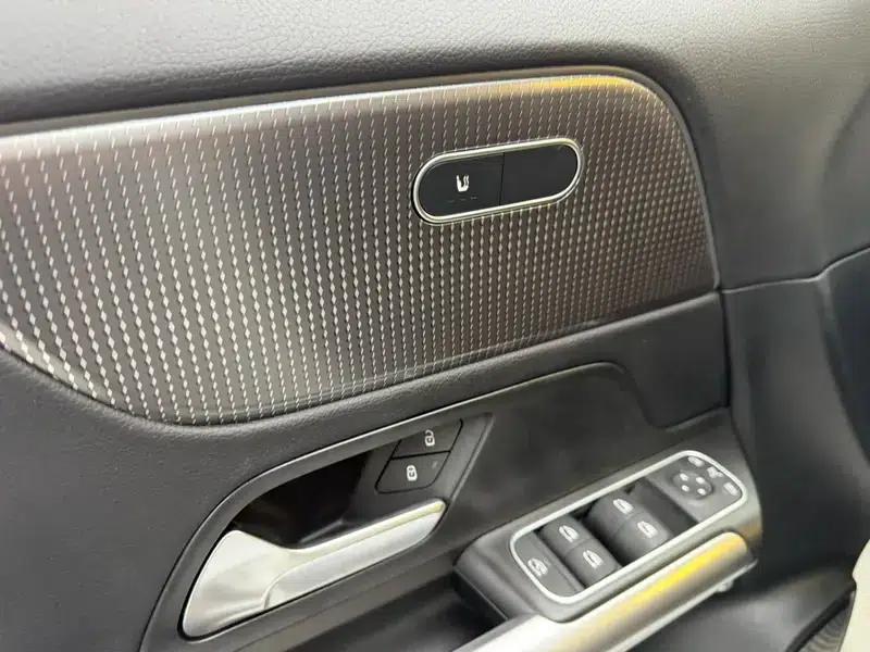 2022 Mercedes-Benz GLA 220 4MATIC — миниатюра 13