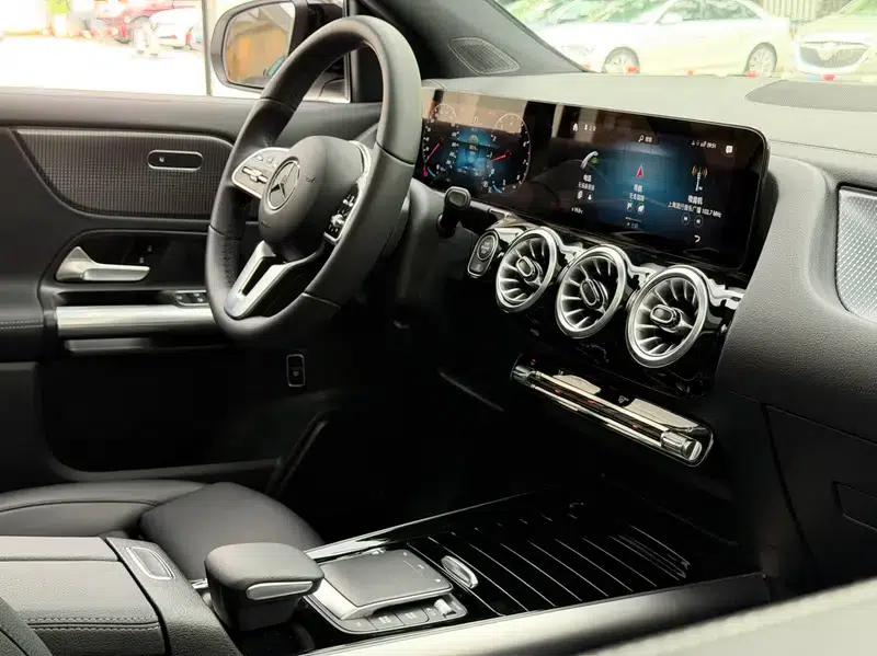 2022 Mercedes-Benz GLA 220 4MATIC — миниатюра 9