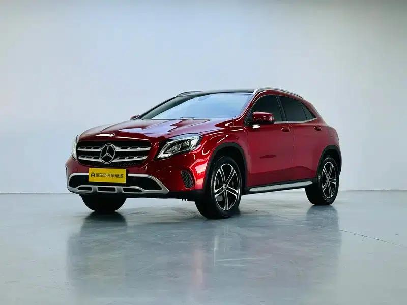 2018 Mercedes-Benz GLA 200 Fashion Edition — миниатюра 1