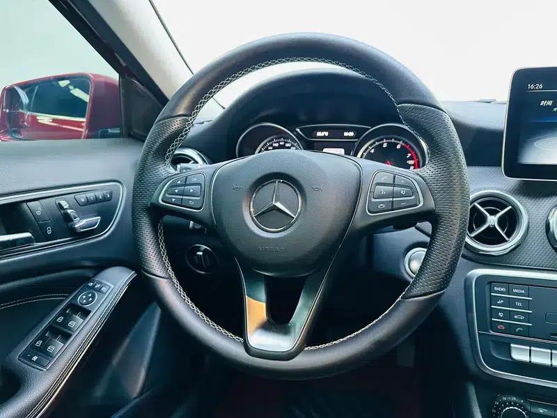 2018 Mercedes-Benz GLA 200 Fashion Edition — миниатюра 16