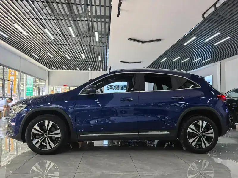 2020 Mercedes-Benz GLA 200 — миниатюра 3