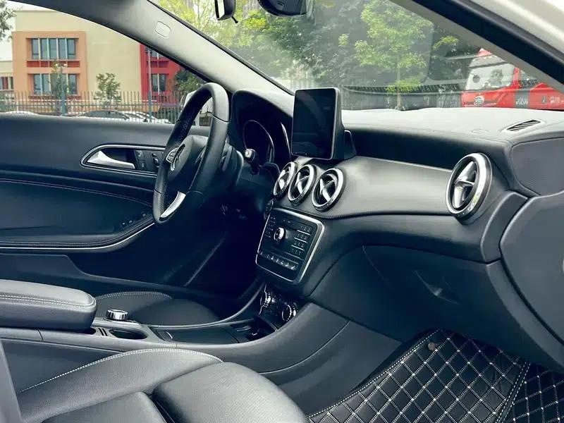 2017 Mercedes-Benz GLA 220 4MATIC Fashion Edition — миниатюра 15