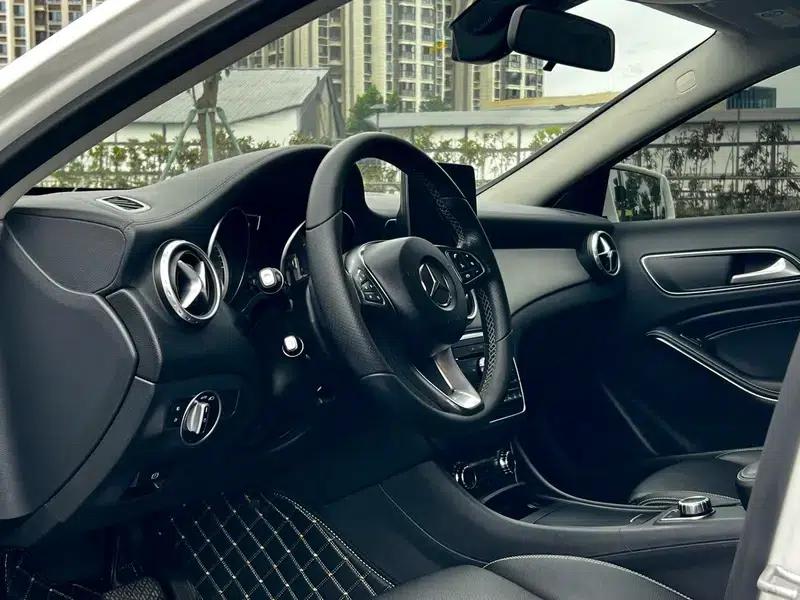 2017 Mercedes-Benz GLA 220 4MATIC Fashion Edition — миниатюра 18