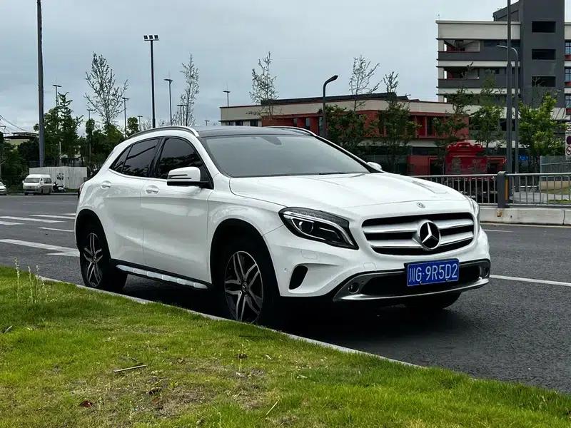 2017 Mercedes-Benz GLA 220 4MATIC Fashion Edition — миниатюра 3