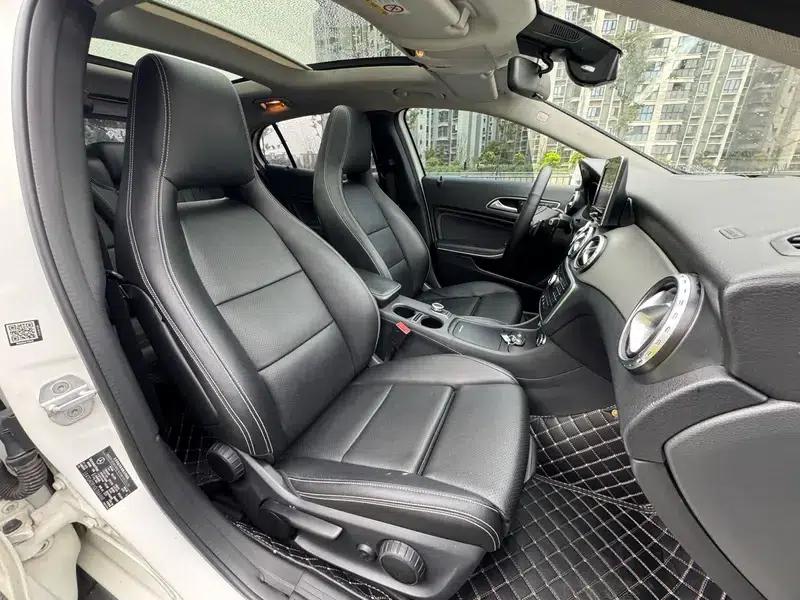 2016 Mercedes-Benz GLA 200 Blue Edition — миниатюра 11