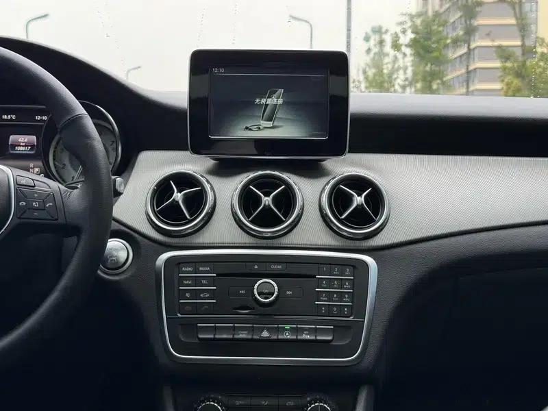 2016 Mercedes-Benz GLA 200 Blue Edition — миниатюра 7