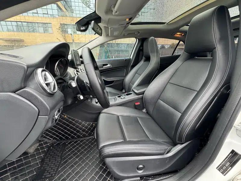 2016 Mercedes-Benz GLA 200 Blue Edition — миниатюра 10