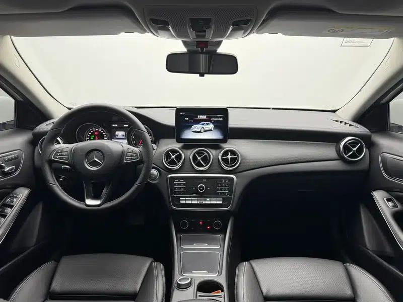 2018 Mercedes-Benz GLA 200 Fashion Edition — миниатюра 14