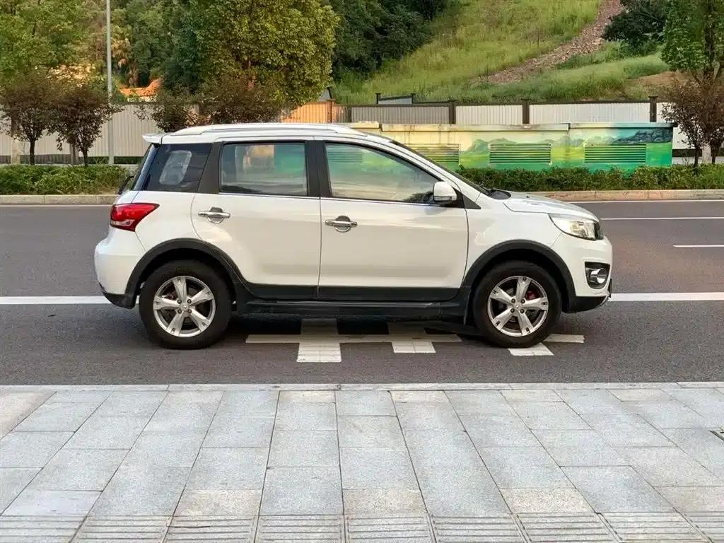 Great Wall M4 2012 1.5L Manual Comfort Model — миниатюра 8