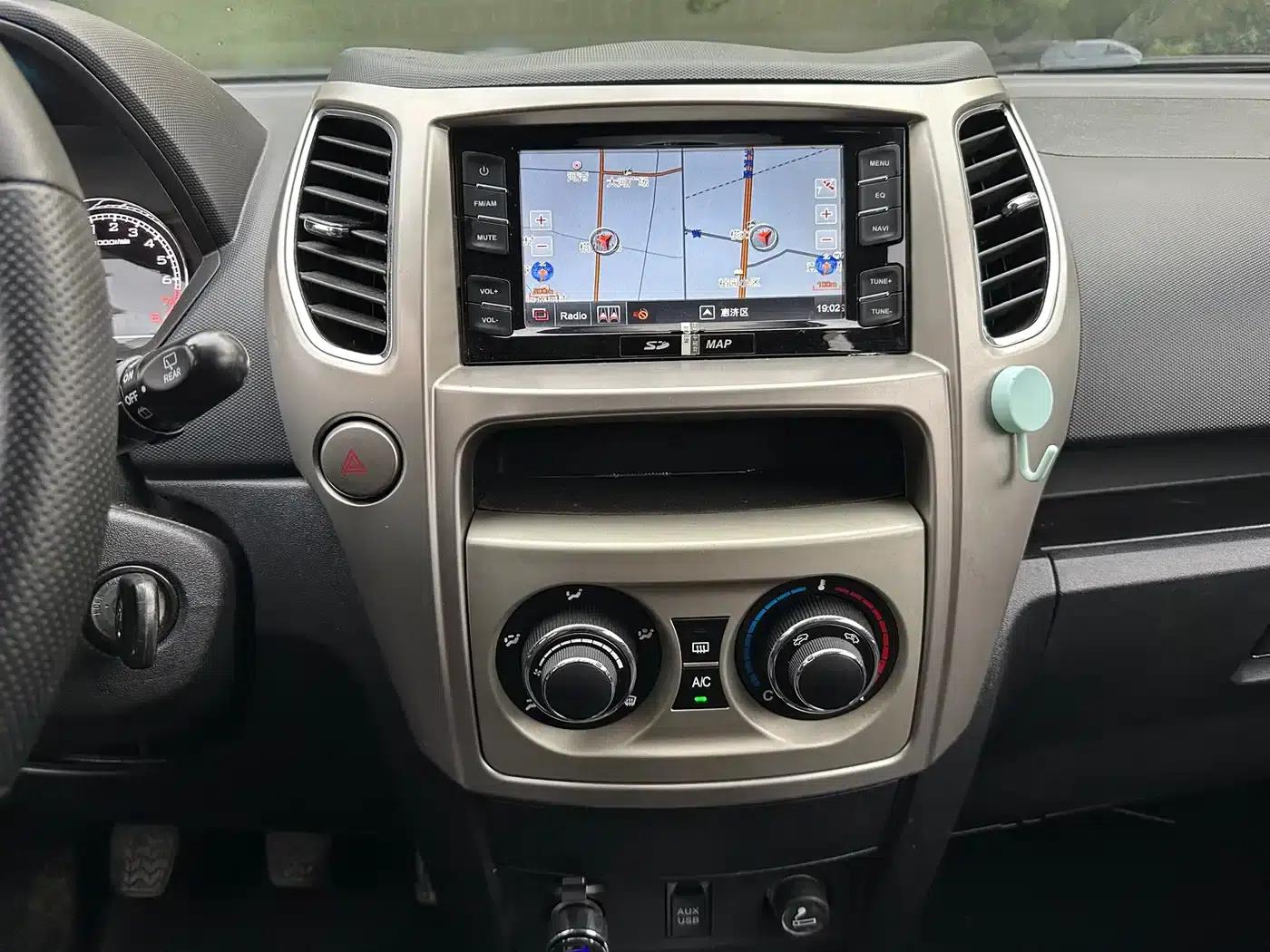 Great Wall M4 2012 1.5L Manual Deluxe Edition — миниатюра 15