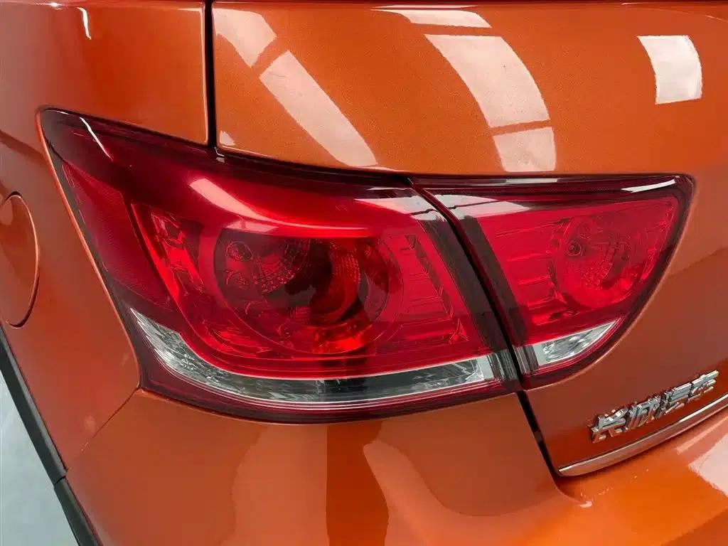Great Wall M4 2014 1.5L Manual Comfort Model — миниатюра 12