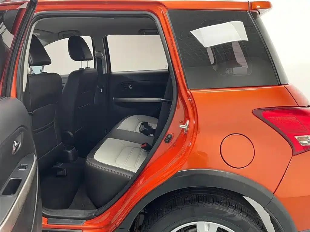 Great Wall M4 2014 1.5L Manual Comfort Model — миниатюра 15