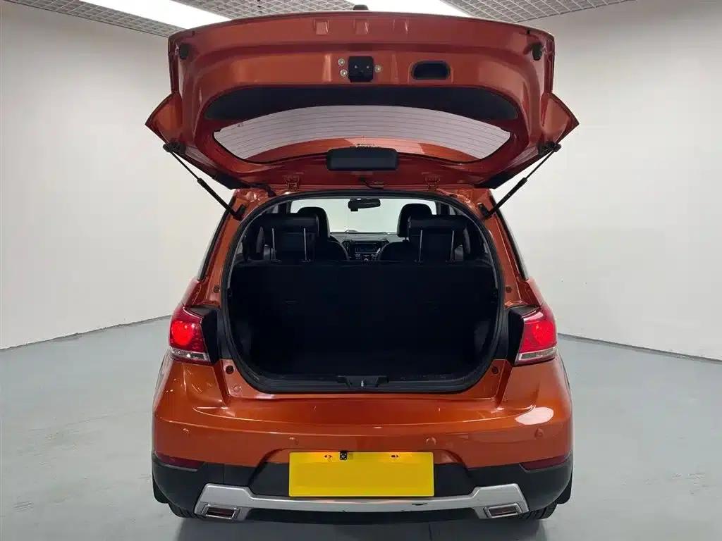 Great Wall M4 2014 1.5L Manual Comfort Model — миниатюра 10