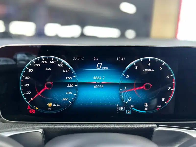 2021 Mercedes-Benz GLB 180 Dynamic — миниатюра 13
