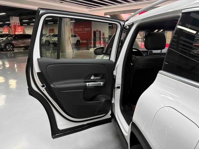 2020 Mercedes-Benz GLB 200 Dynamic — миниатюра 36