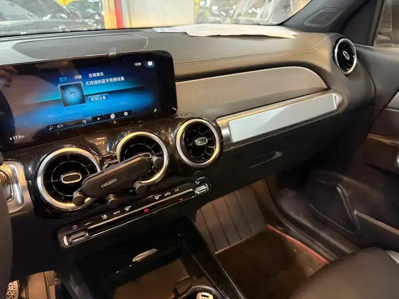 2021 Mercedes-Benz GLB 180 Fashion Edition — миниатюра 16