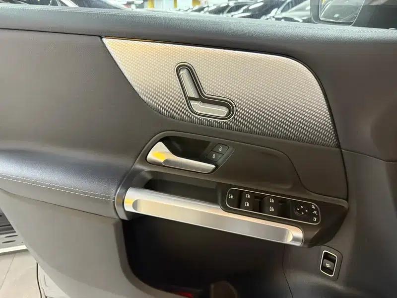 2021 Mercedes-Benz GLB 180 Fashion Edition — миниатюра 8
