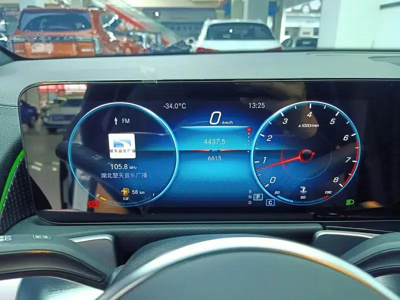2022 Mercedes-Benz GLB 220 Fashion Edition — миниатюра 15