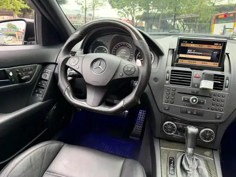 2010 Mercedes-Benz C-Class AMG C 63 Dynamic Enhanced Edition — миниатюра 6
