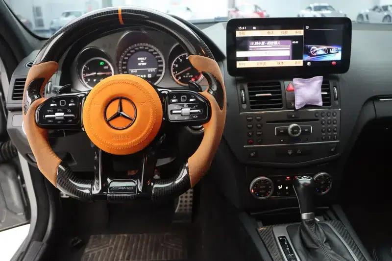 2010 Mercedes-Benz C-Class AMG C 63 Dynamic Enhanced Edition — миниатюра 13