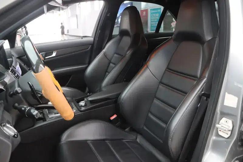 2010 Mercedes-Benz C-Class AMG C 63 Dynamic Enhanced Edition — миниатюра 18