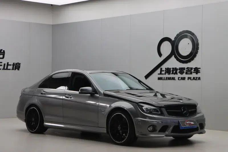 2010 Mercedes-Benz C-Class AMG C 63 Dynamic Enhanced Edition — миниатюра 3