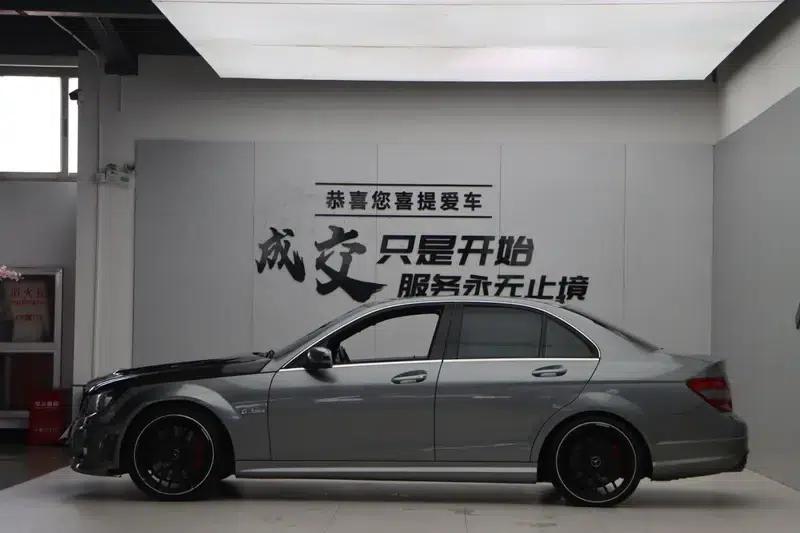 2010 Mercedes-Benz C-Class AMG C 63 Dynamic Enhanced Edition — миниатюра 4
