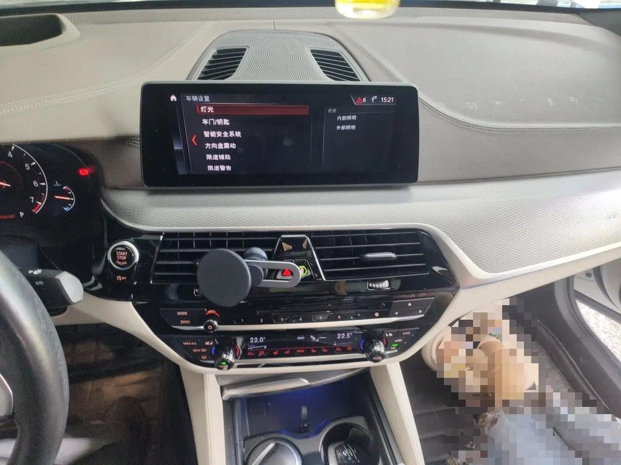 BMW 6 Series GT 2019 630i M Sport Touring Edition — миниатюра 13