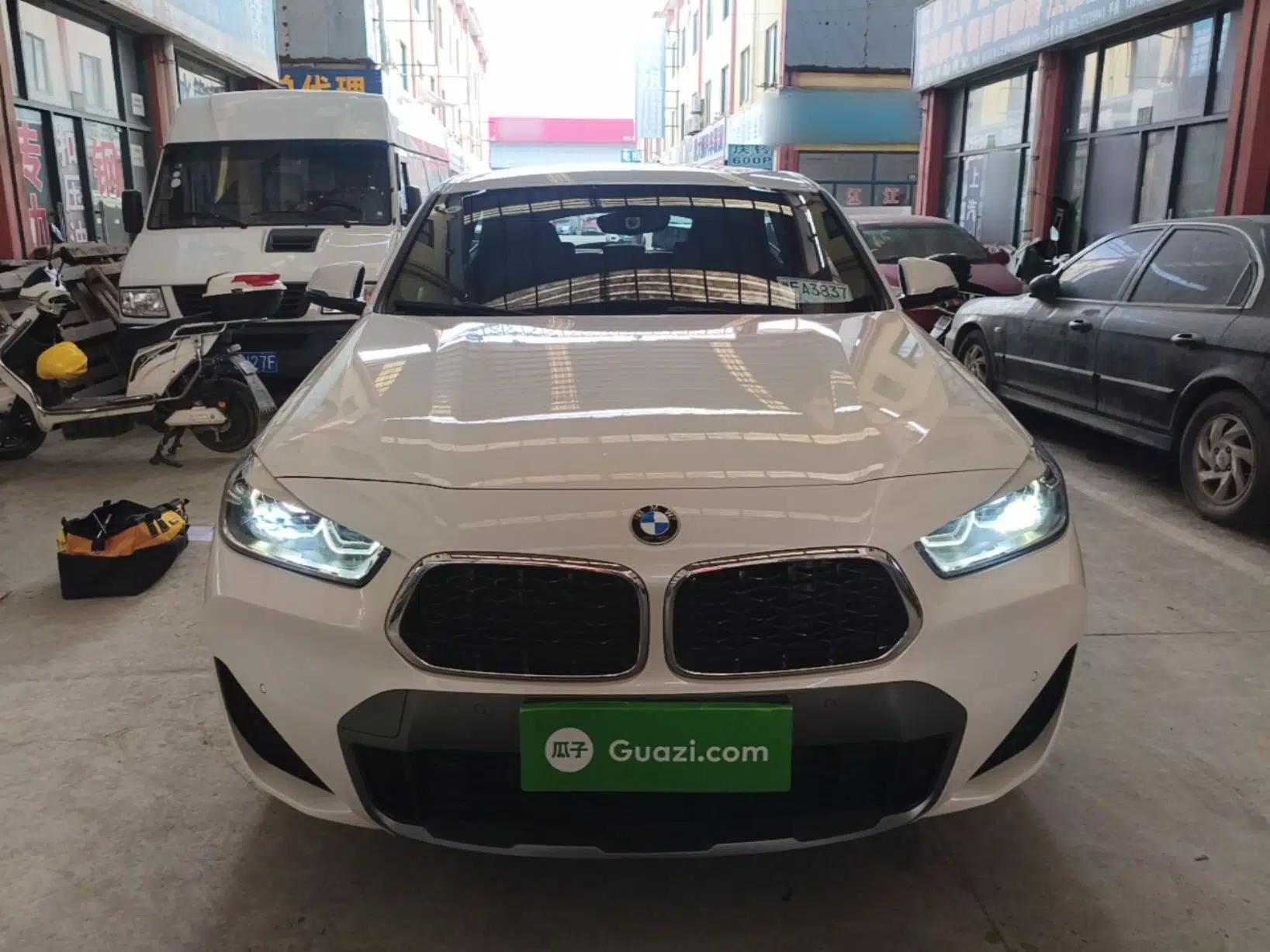 BMW X2 2021 Restyled sDrive25i Sharp Edition — миниатюра 2