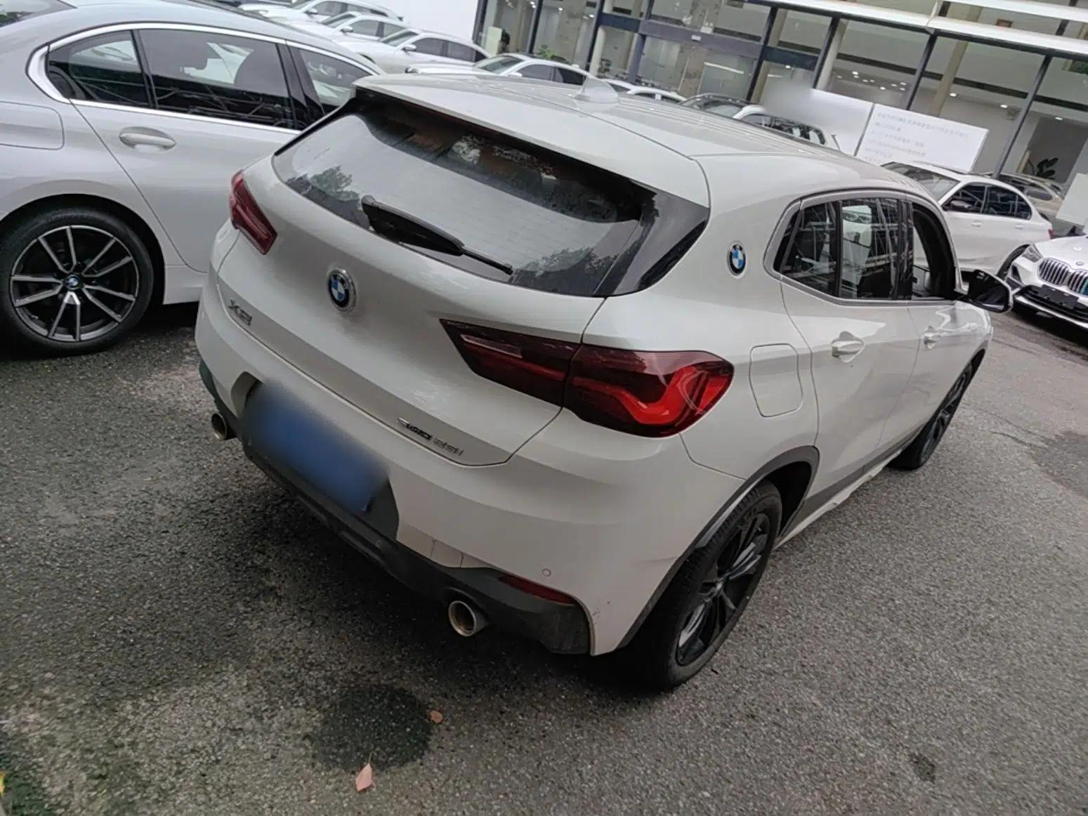 BMW X2 2023 sDrive25i M Sport Package — миниатюра 6