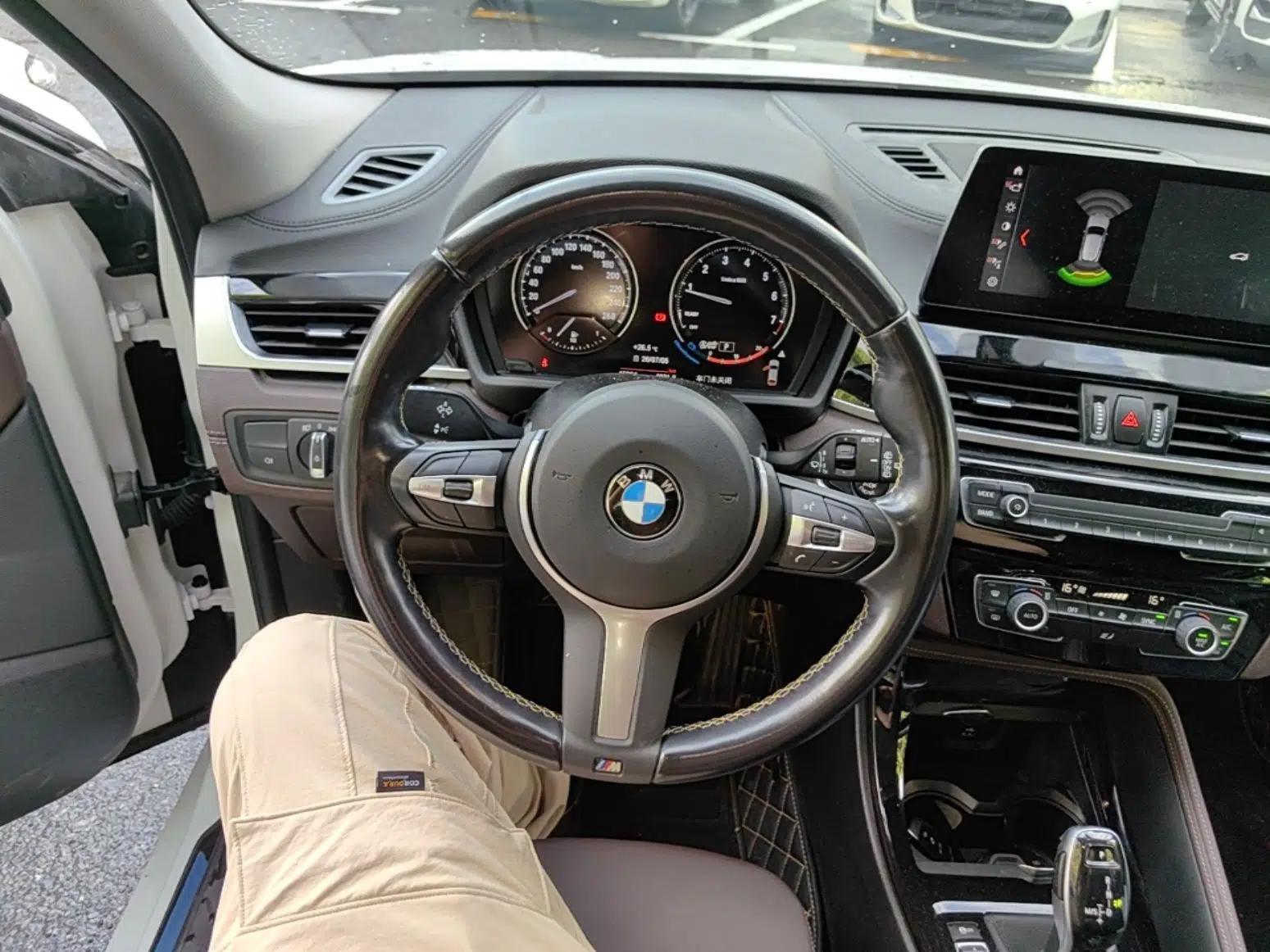 BMW X2 2023 sDrive25i M Sport Night Edition — миниатюра 13