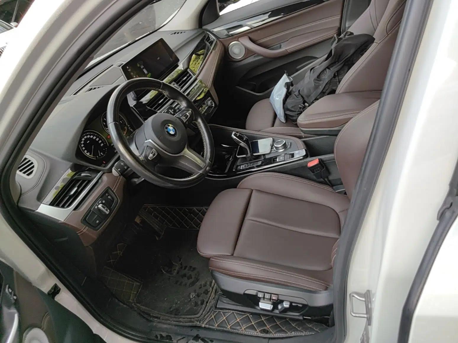 BMW X2 2023 sDrive25i M Sport Night Edition — миниатюра 17