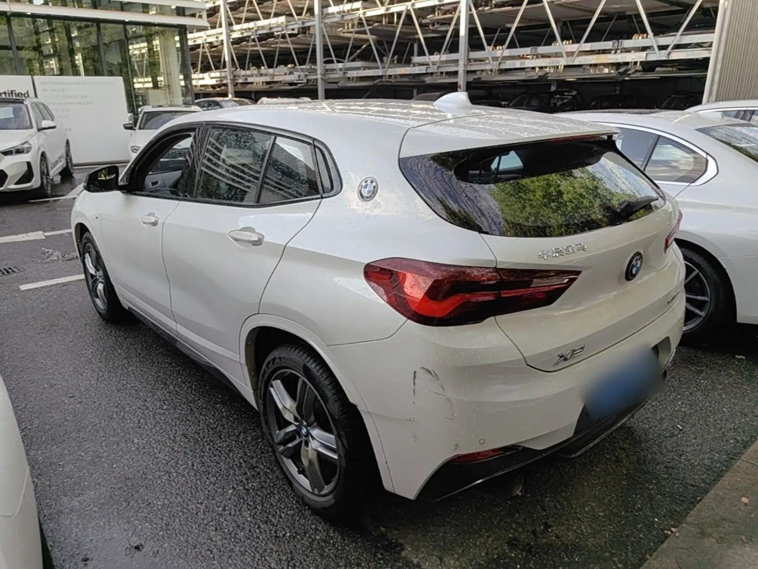 BMW X2 2023 sDrive25i M Sport Night Edition — миниатюра 4