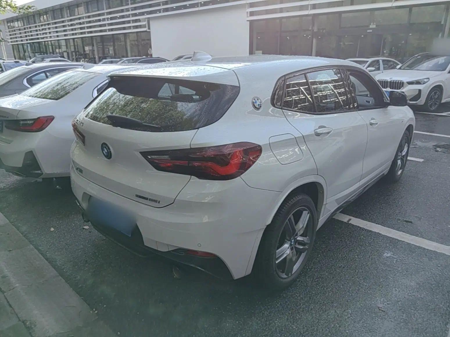 BMW X2 2023 sDrive25i M Sport Night Edition — миниатюра 6