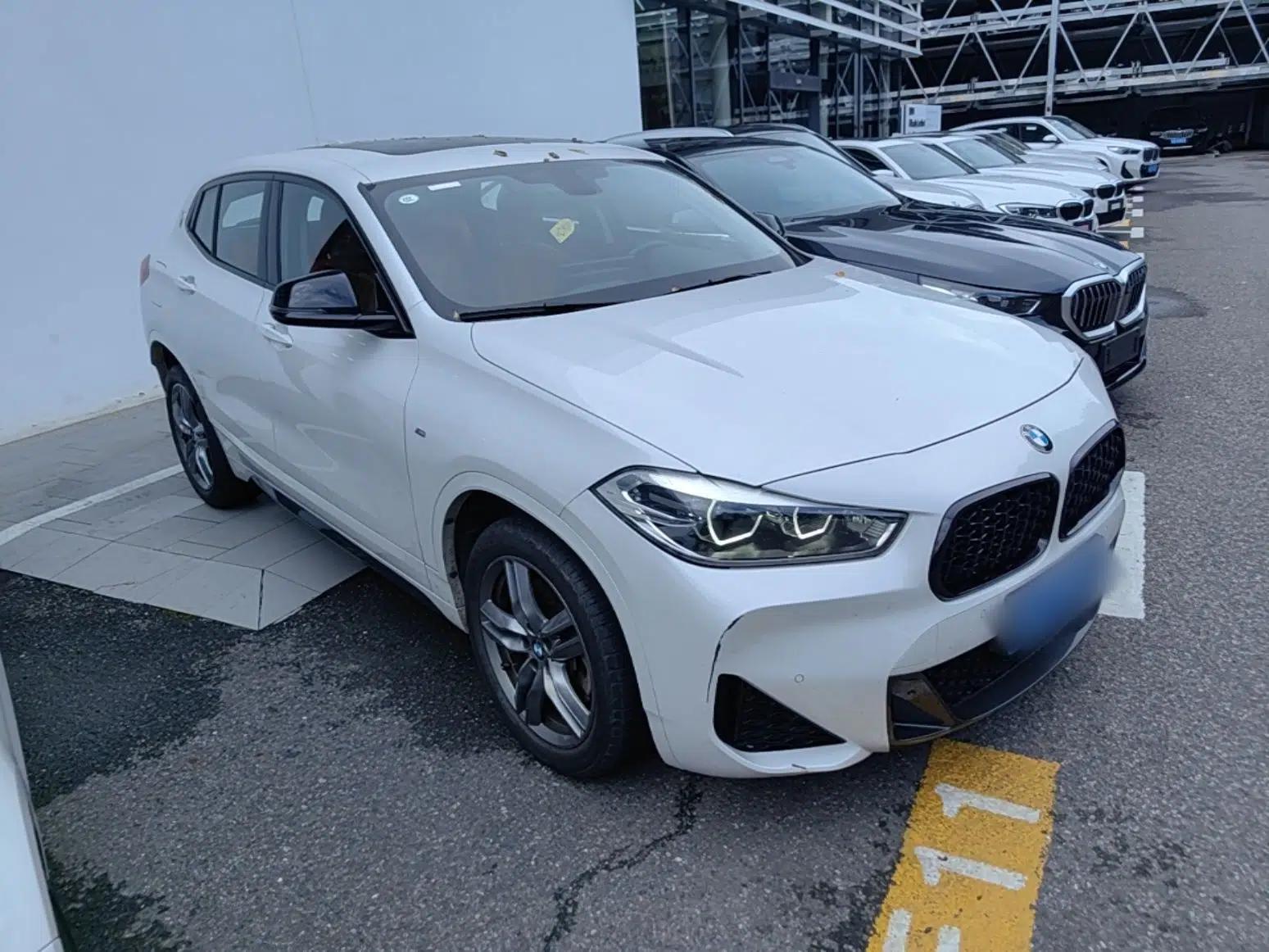 BMW X2 2023 sDrive25i M Sport Night Edition — миниатюра 3